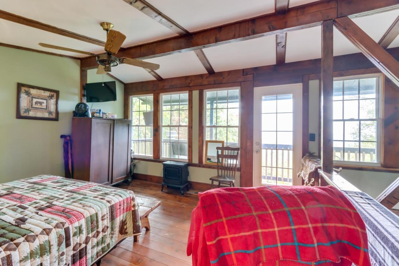 Mountaintop Ellijay Cabin With Private Hot Tub Exterior photo