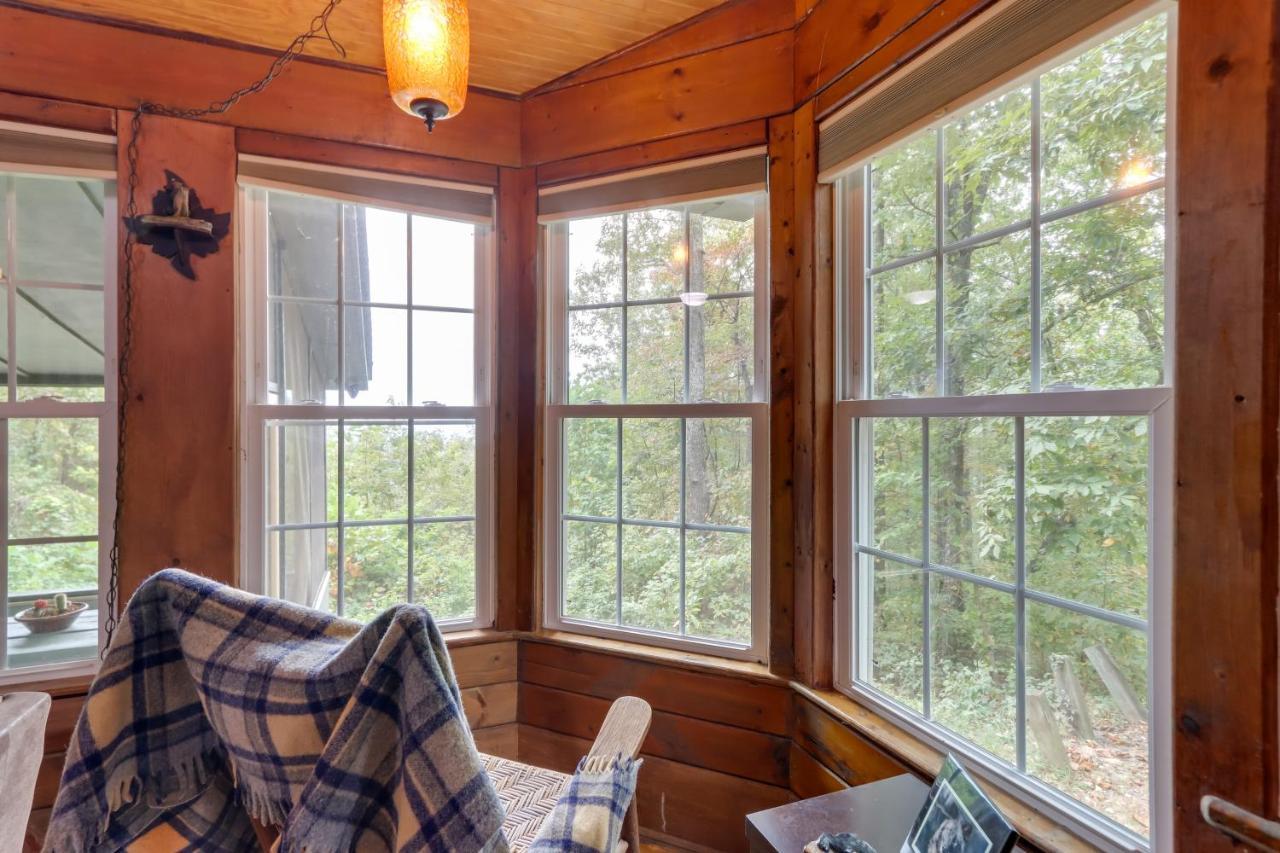Mountaintop Ellijay Cabin With Private Hot Tub Exterior photo