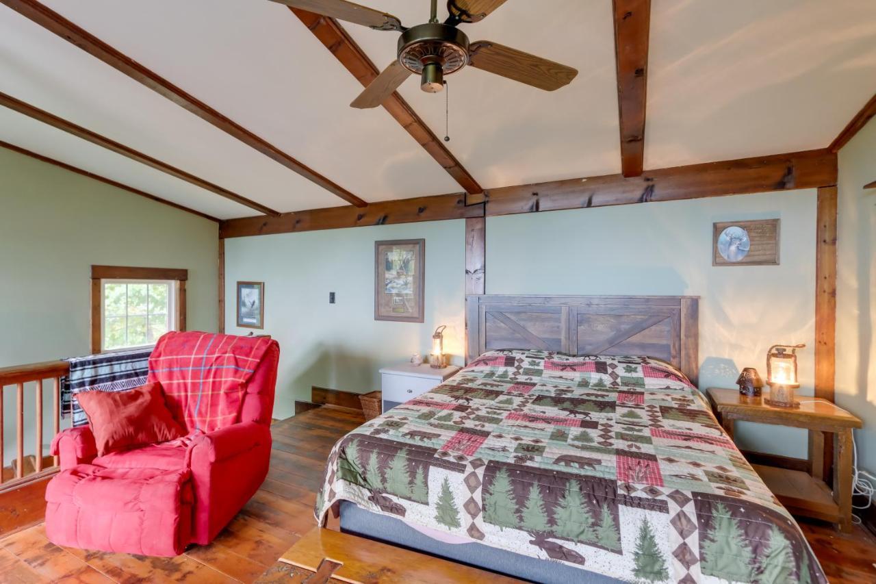 Mountaintop Ellijay Cabin With Private Hot Tub Exterior photo