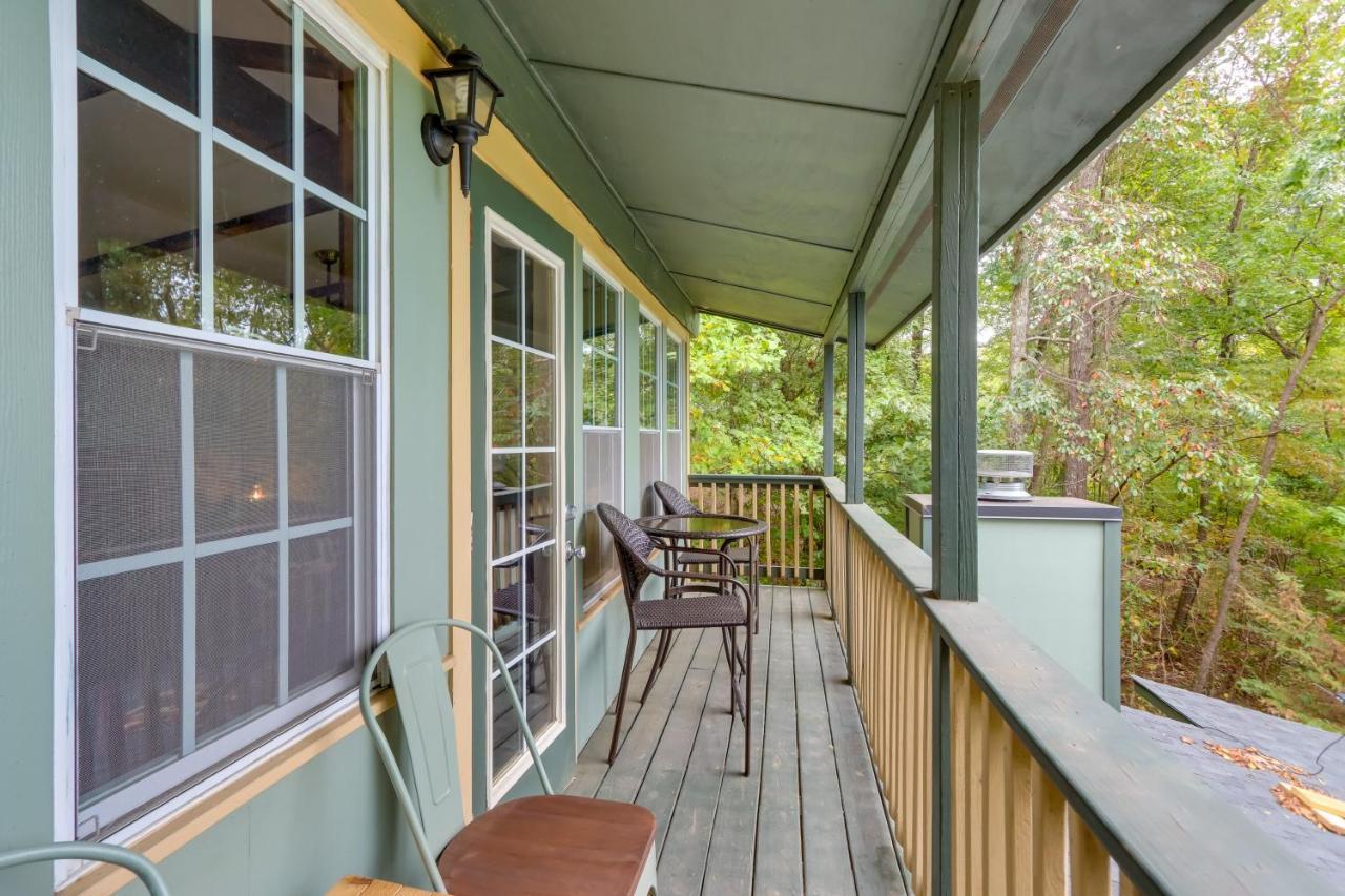 Mountaintop Ellijay Cabin With Private Hot Tub Exterior photo