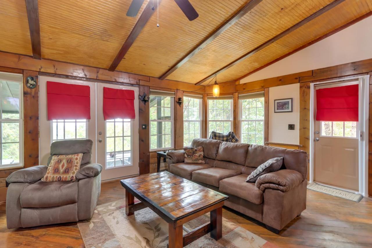 Mountaintop Ellijay Cabin With Private Hot Tub Exterior photo